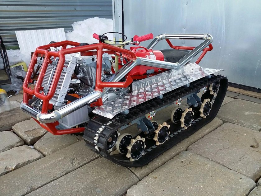 Гусеничный вездеход ВАЕР 1800