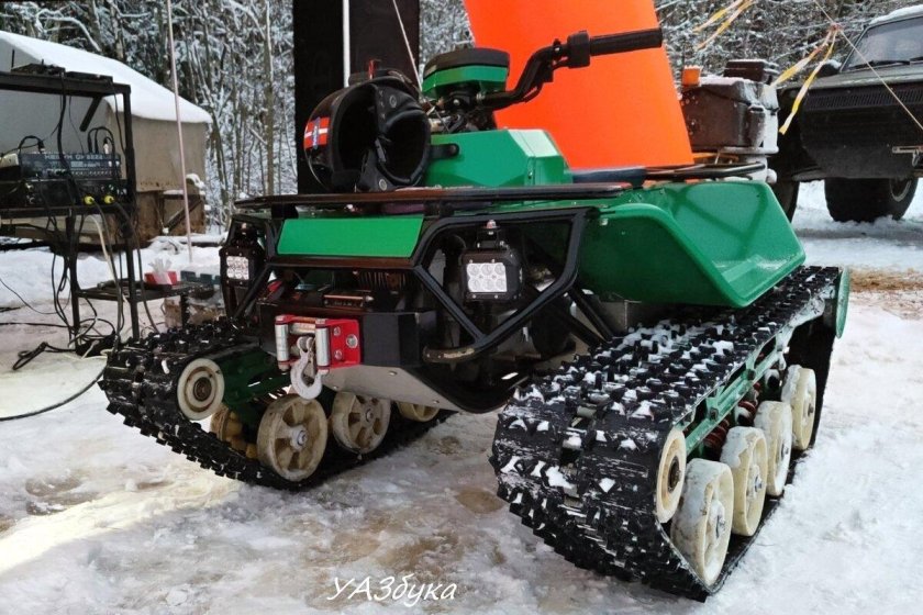 Гусеничный вездеход патруль