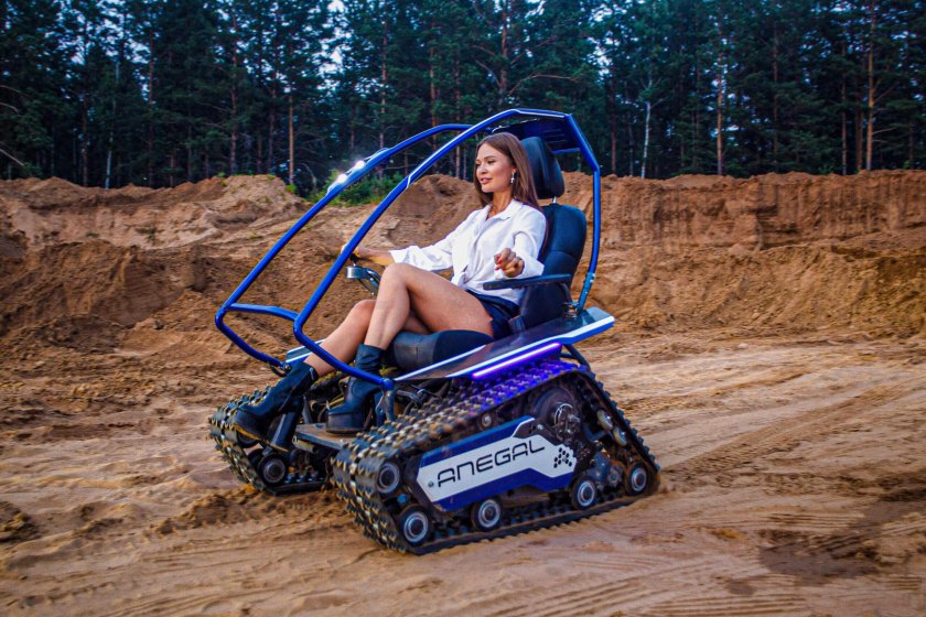 Электровездеход гусеничный