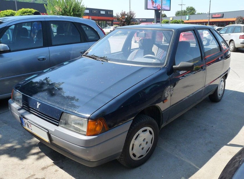 Застава автомобиль