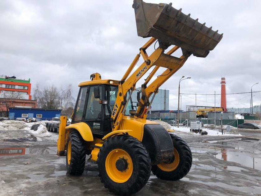 Экскаватор-погрузчик MST m544