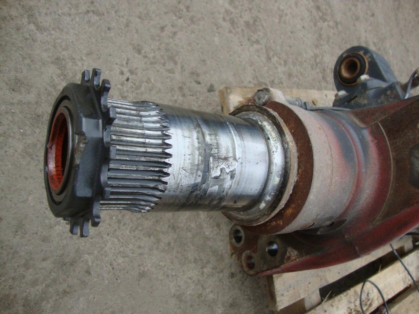 Задний мост чулок на Volvo FH 12