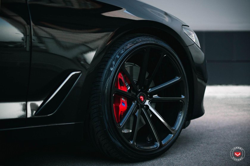 BMW 05 x5 красные супорта