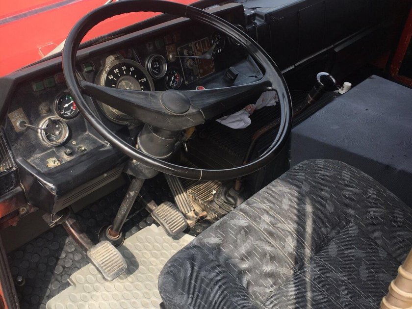 Татра 815 самосвал салон