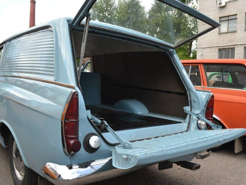 АЗЛК Москвич 434