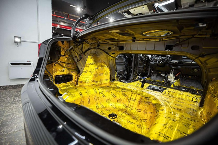 Шумоизоляция багажника Шумофф