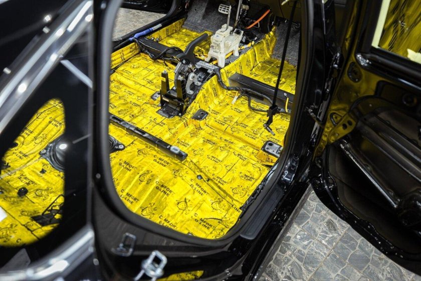 Шумоизоляция пола автомобиля