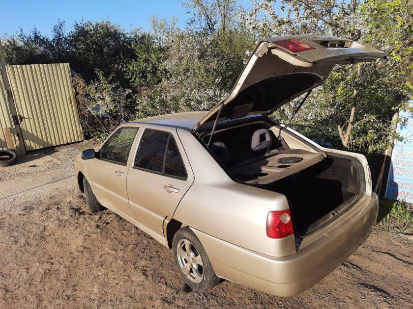 Toyota Carina e 1992 лифтбек