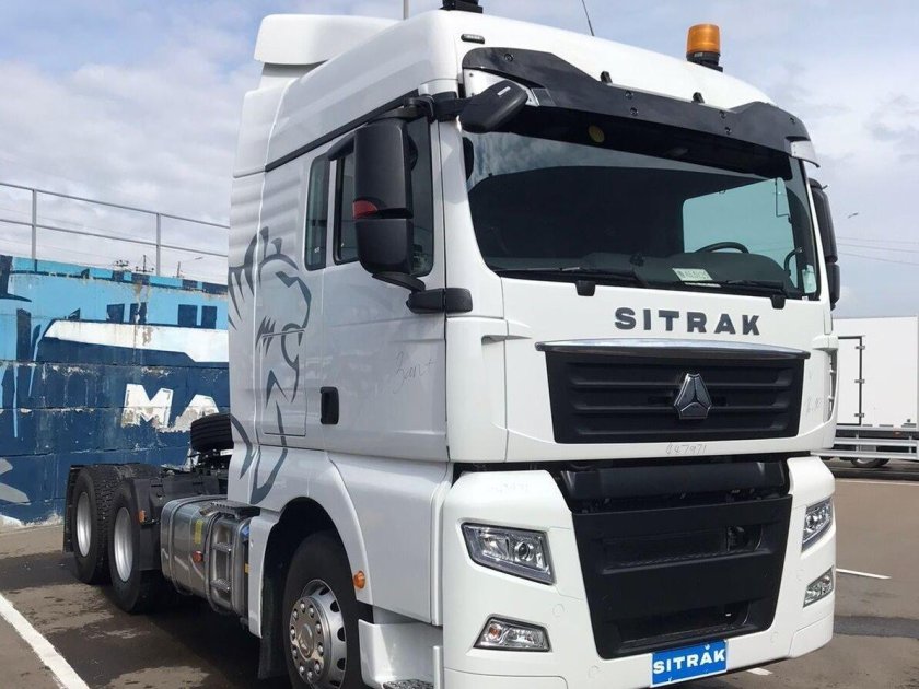Тягач sitrak