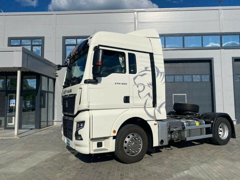 Ситрак 2023 года тягач