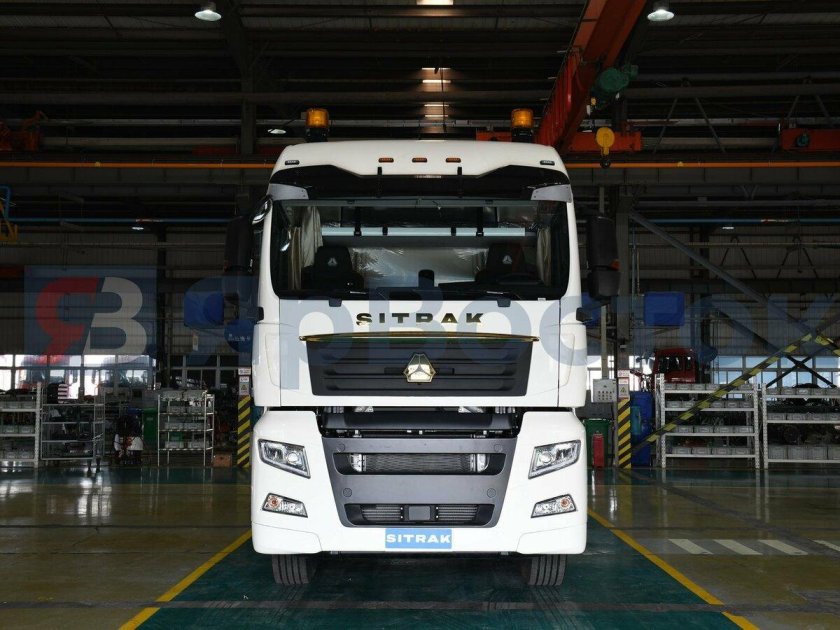 Sitrak тягач 4x2