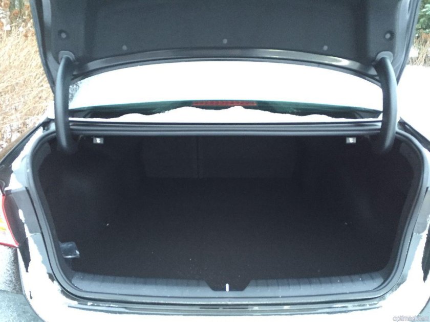 Kia Optima багажник