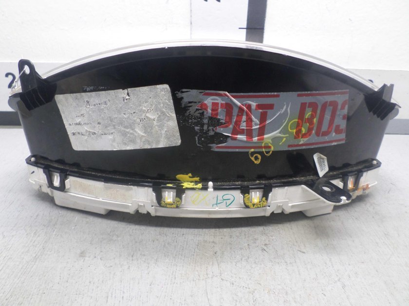 Приборная панель Ниссан Армада