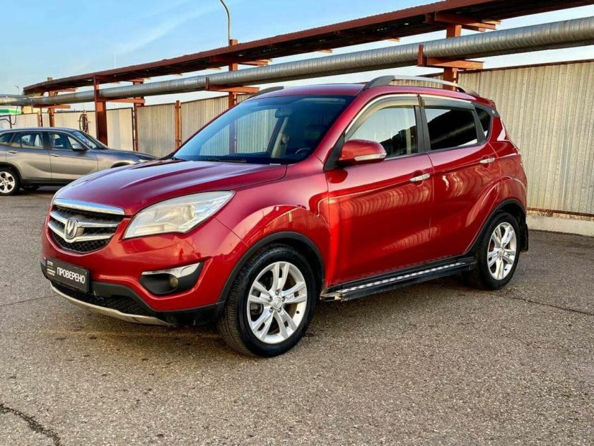 Кроссовер Чанган cs35