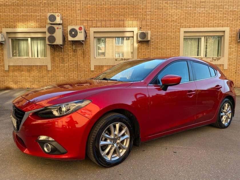 Mazda 3 iii