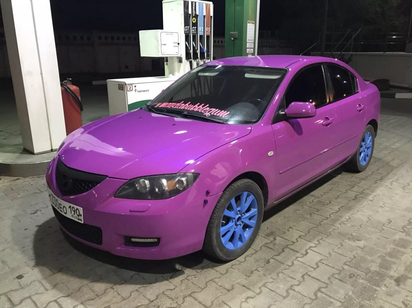 Мазда 3 хэтчбек фиолетовая