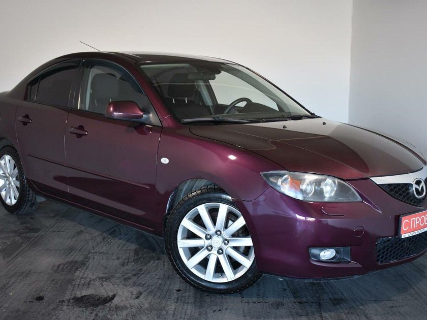 Mazda 3 седан фиолетовая