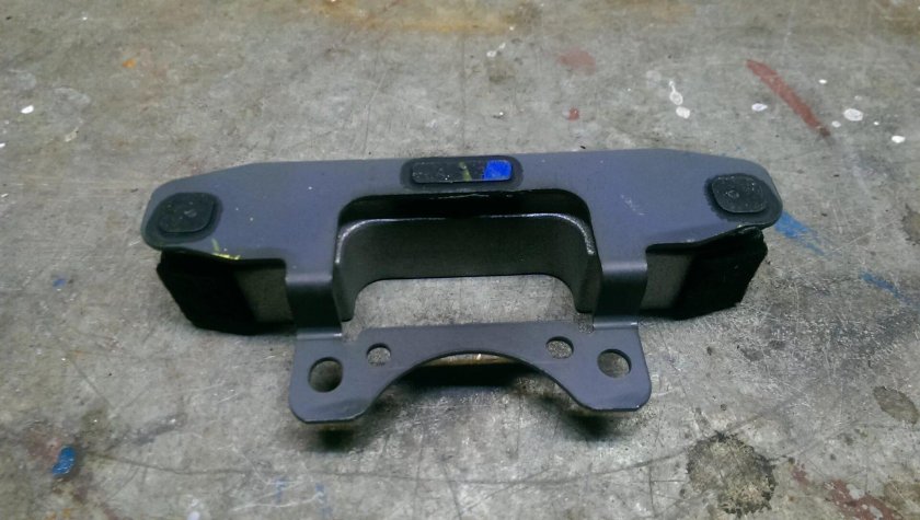 Демпфер рулевой колонки рав4