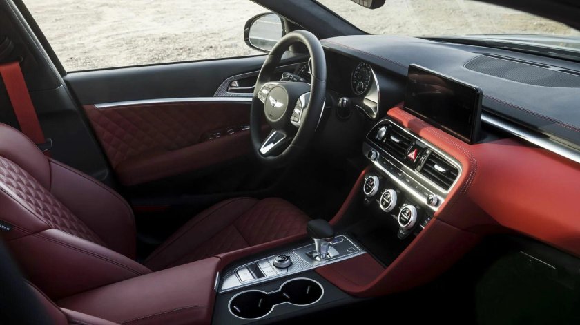 Genesis g70 салон