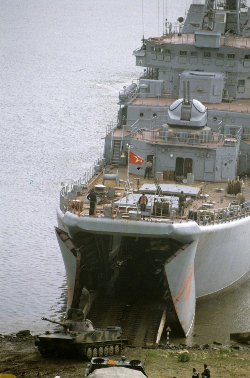 БДК 98 Тихоокеанского флота