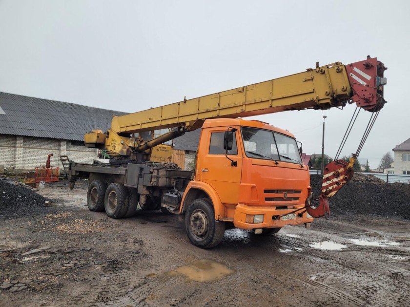 КАМАЗЫ 4310 кран Ивановец