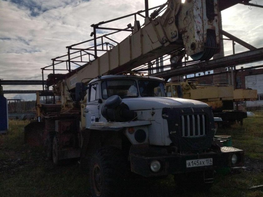 Автокран урал-5557 кс-3574
