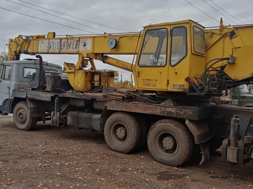 Автокран ивановец 32т. кс-5576