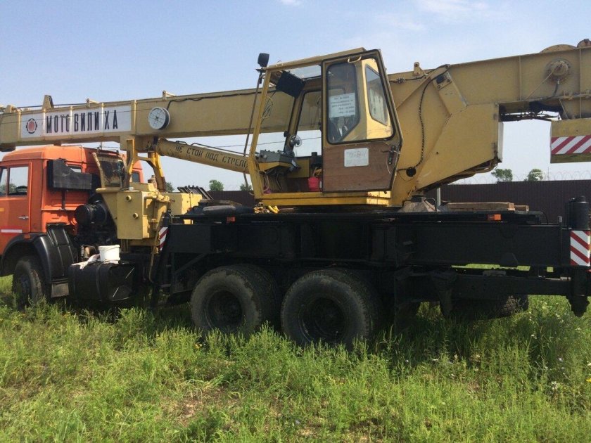 Автокран 25 тонн