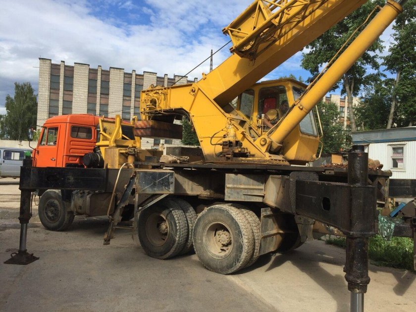 Автокран 25 тонн