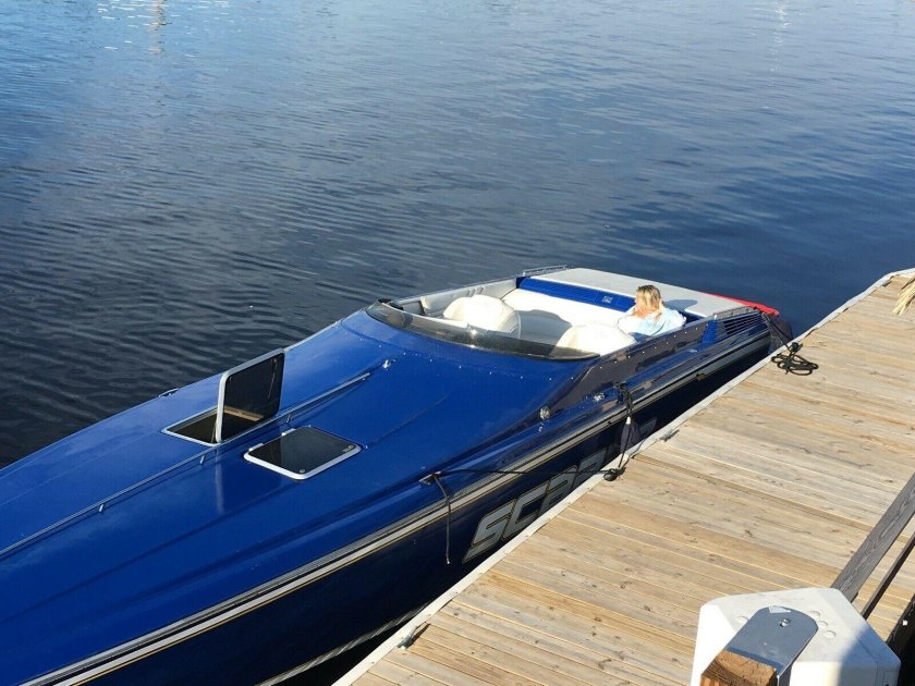 Wellcraft Scarab "43