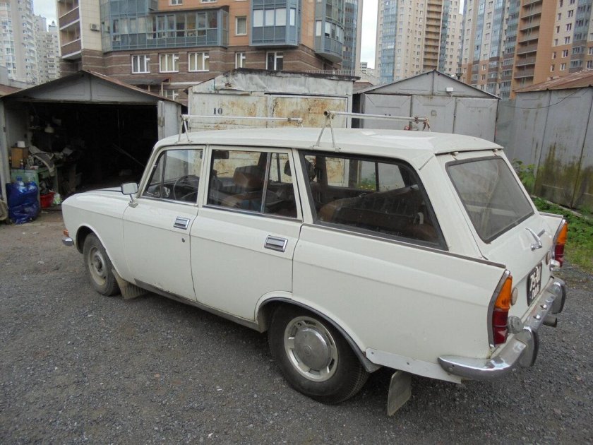 Москвич 2137 белый