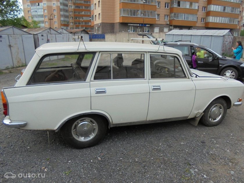 Москвич 2137 белый