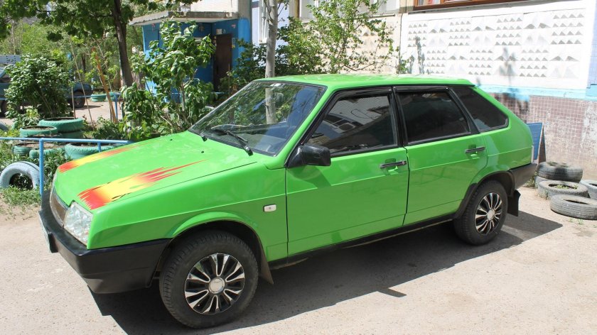 Лада 2109 темно зеленая