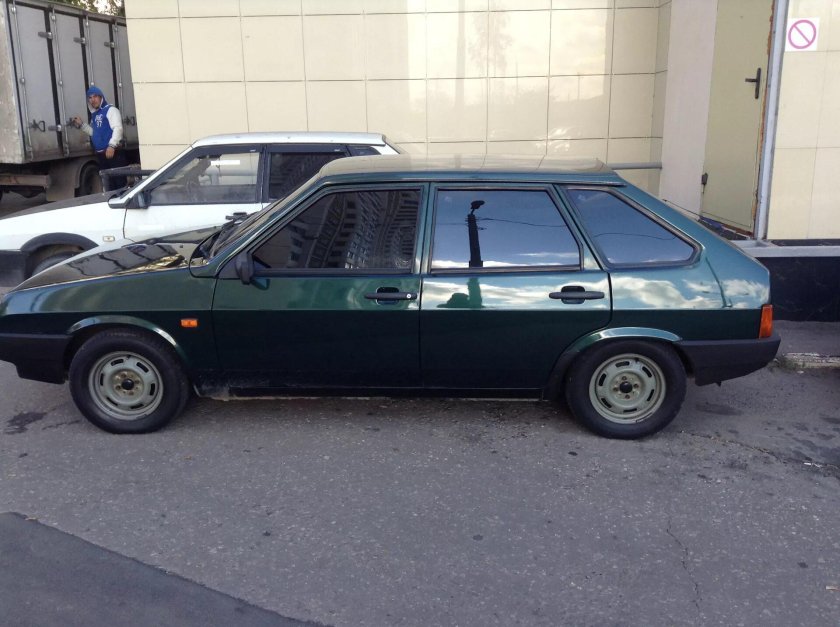 ВАЗ 2109 темно-зеленый