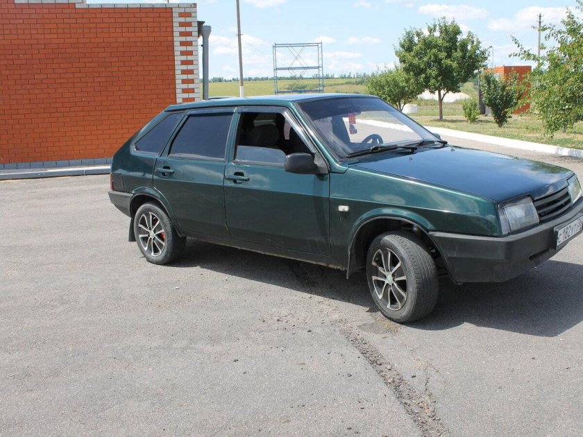 Лада ВАЗ 2109 зелёный