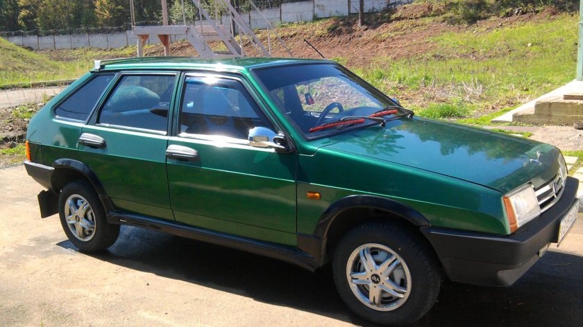 ВАЗ 2109 зеленый металлик