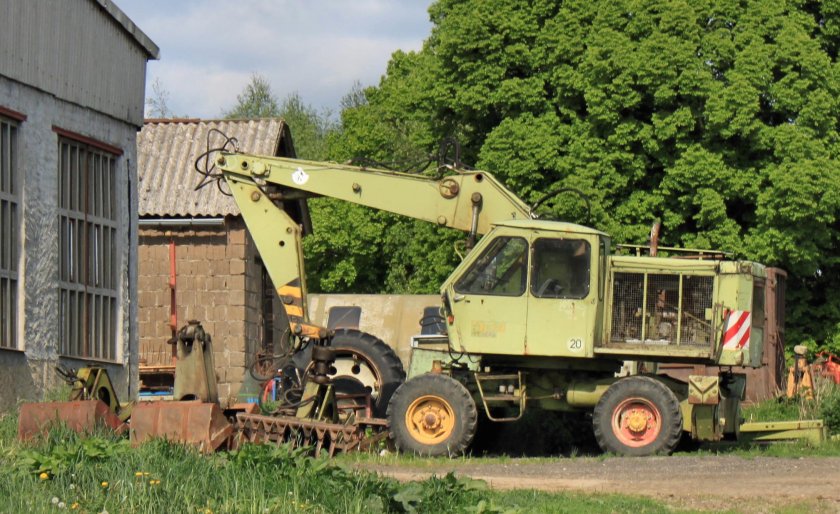 Экскаватор Weimar t174-2