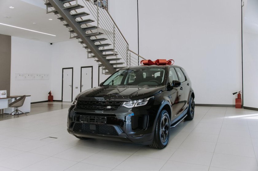 Ленд ровер дискавери спорт