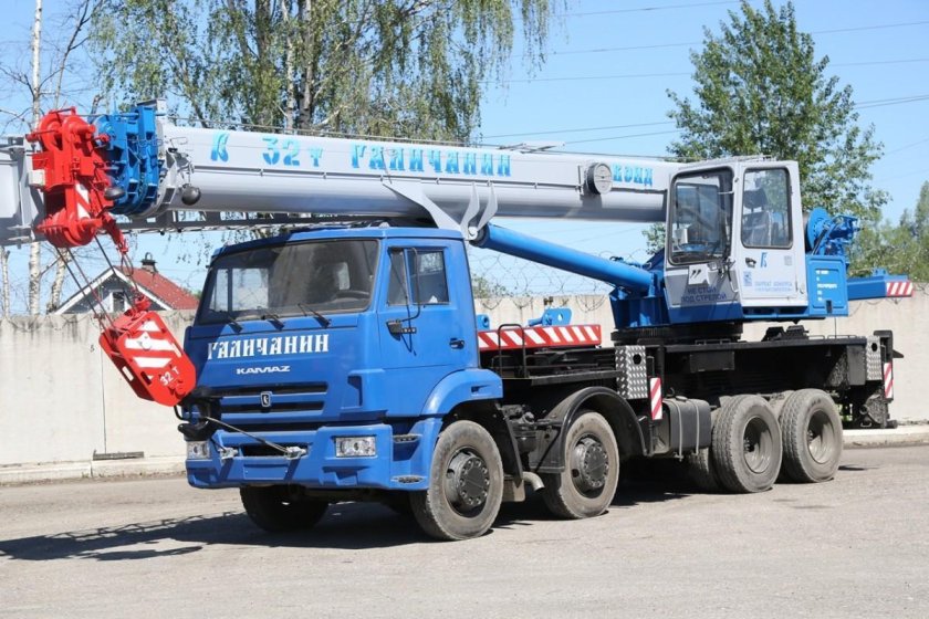 Кран автомобильный КС-55729-1в