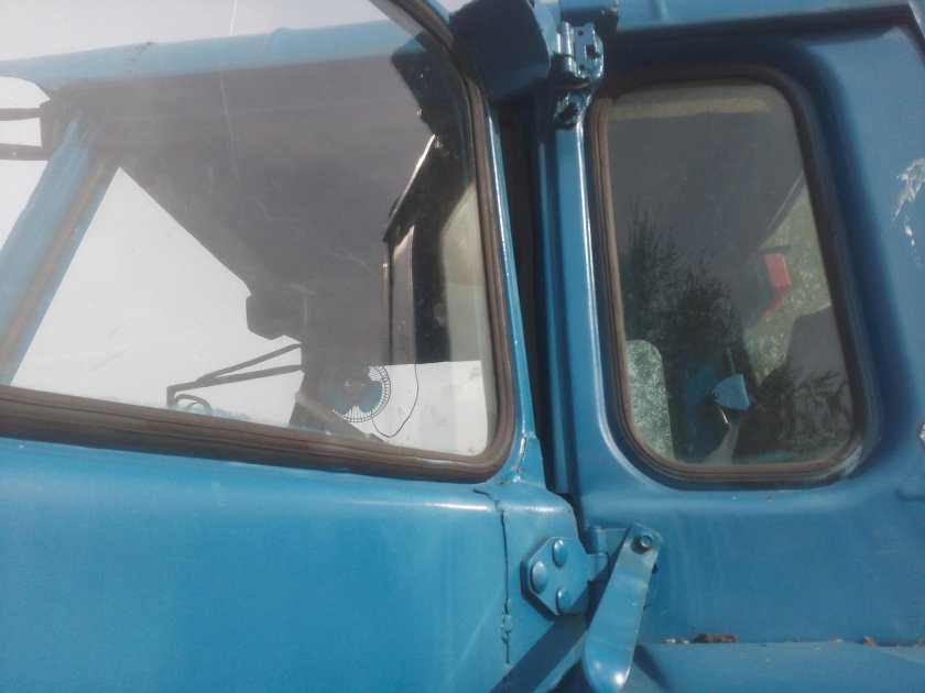 Дверь кабины МТЗ 80 малая кабина