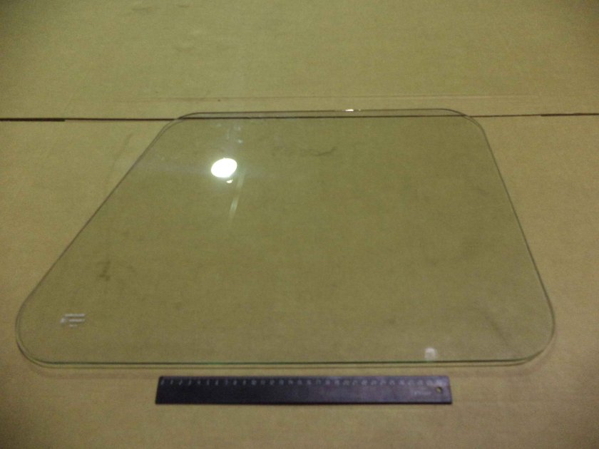 Стекло двери нижнее УК (530*391) 80-6700011-05