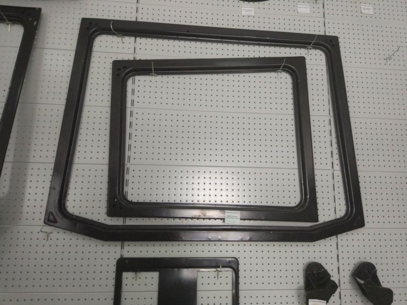 Защита стекол МТЗ 82.1