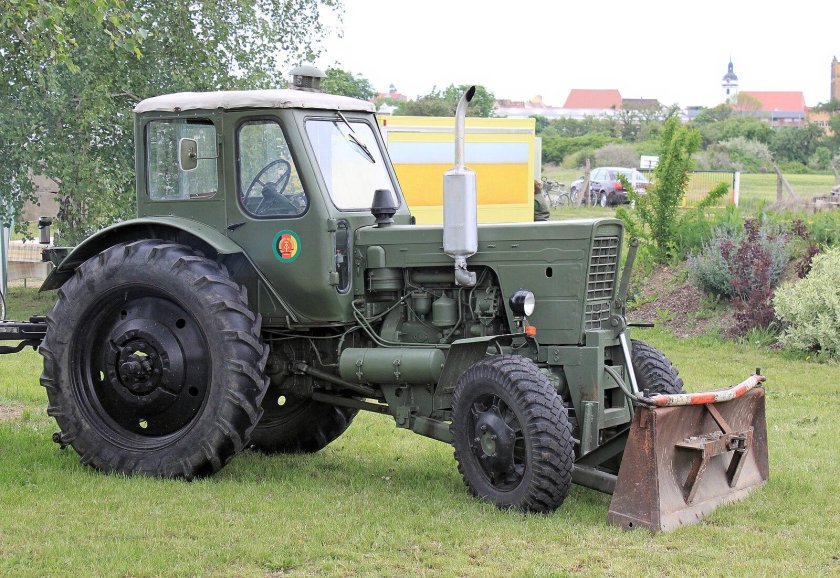 МТЗ-50 трактор