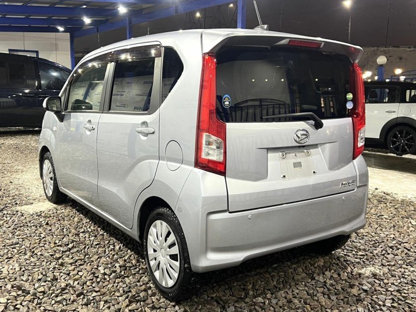 Daihatsu move la150