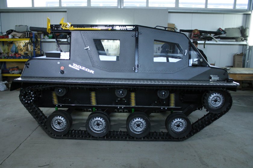 Гусеничный вездеход ВАЕР 1800