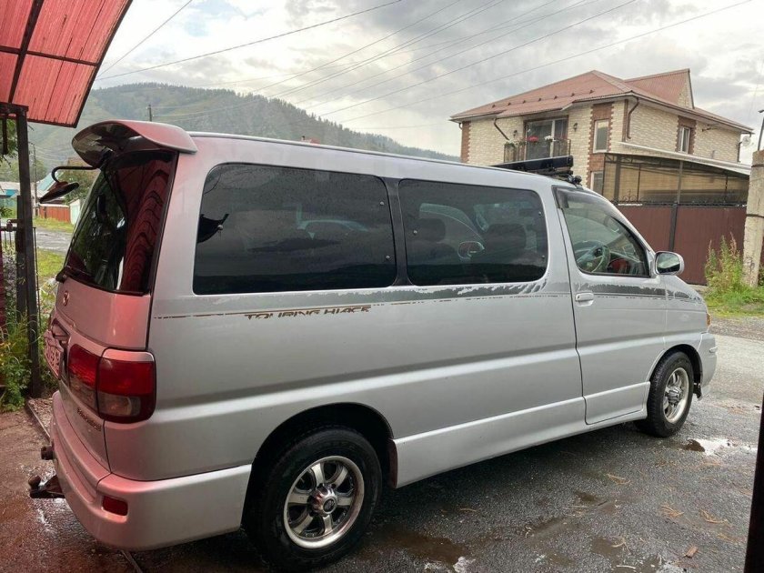 Toyota Touring Hiace