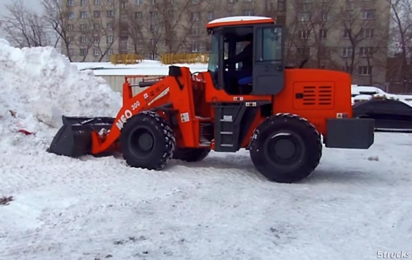 Погрузчик Neo s300