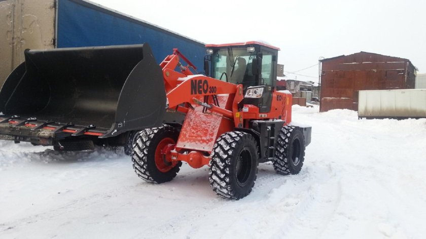 Фронтальный погрузчик Нео 300