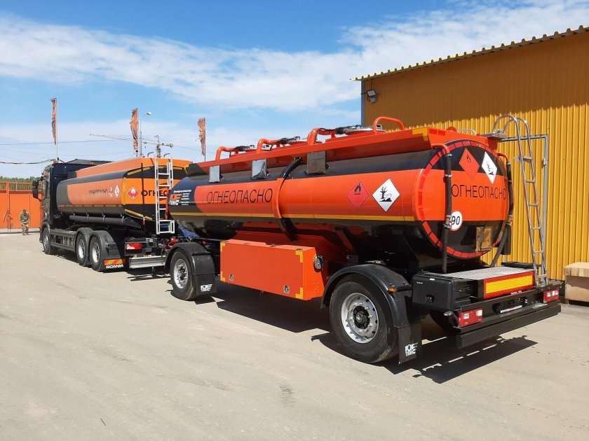 Прицеп бензовоз ГРАЗ ПЦ 86361, 1993