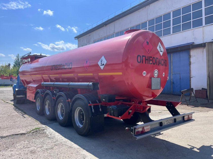 Уралспецтранс полуприцепы нефтевозы 20м3